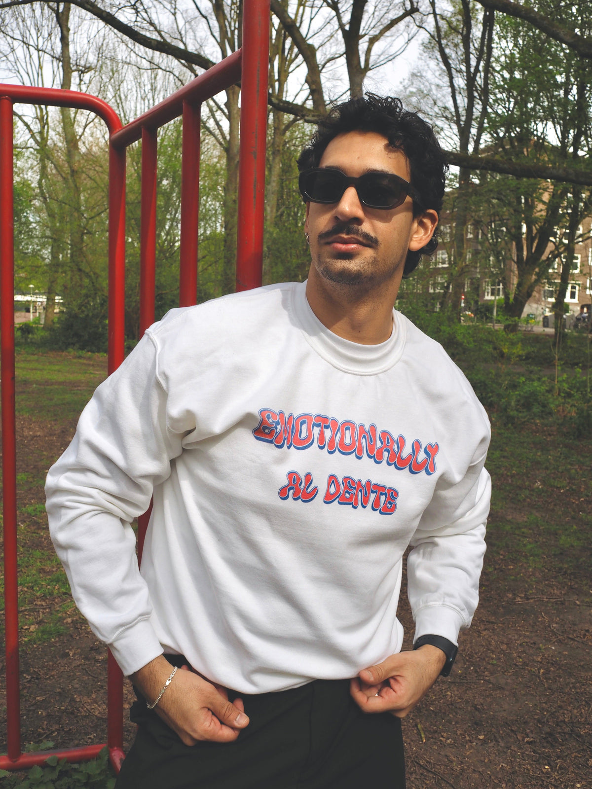 Sweatshirt