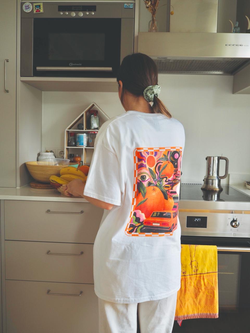 Traffic at the oranges tee