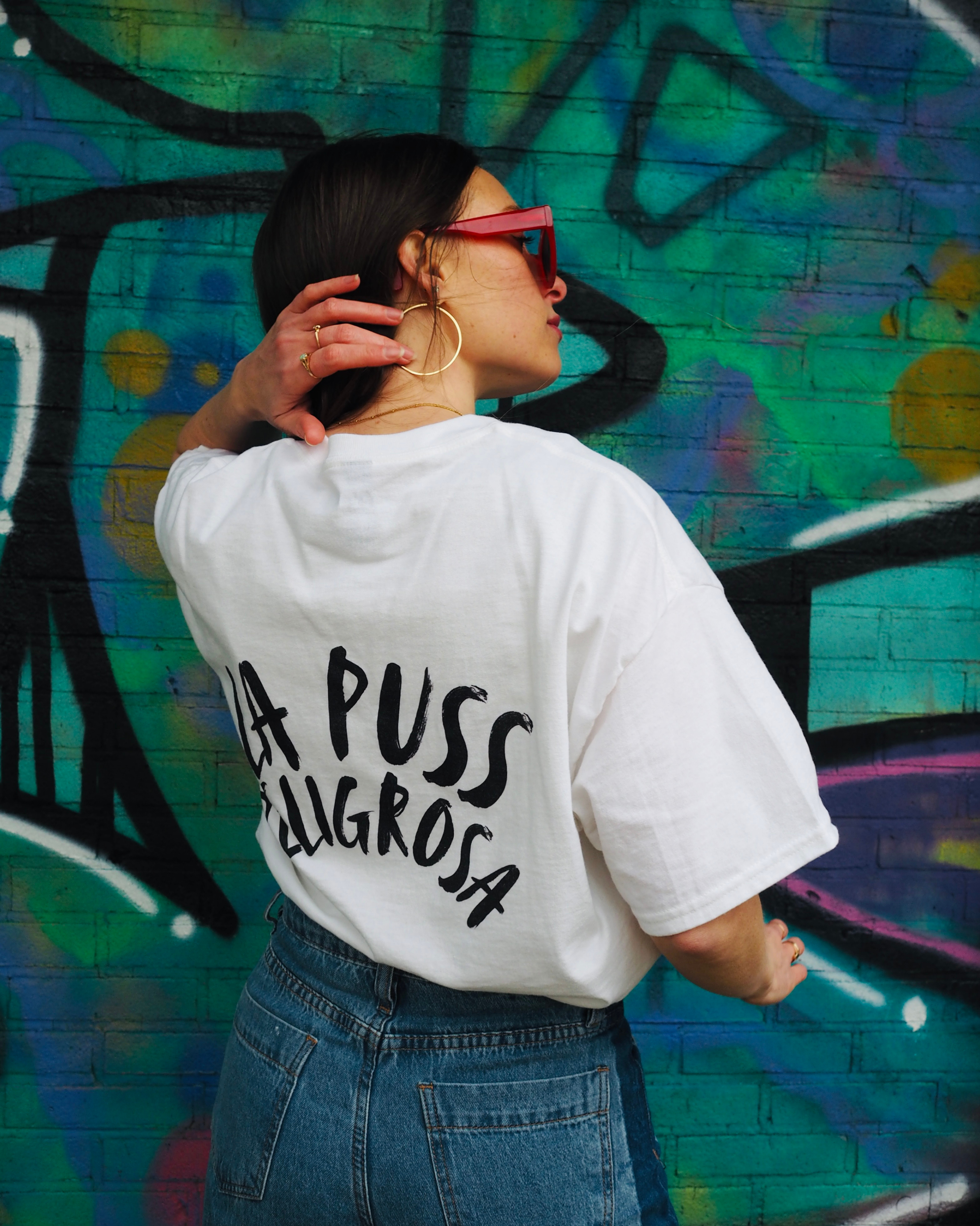 'La Puss Peligrosa' unisex cotton tee