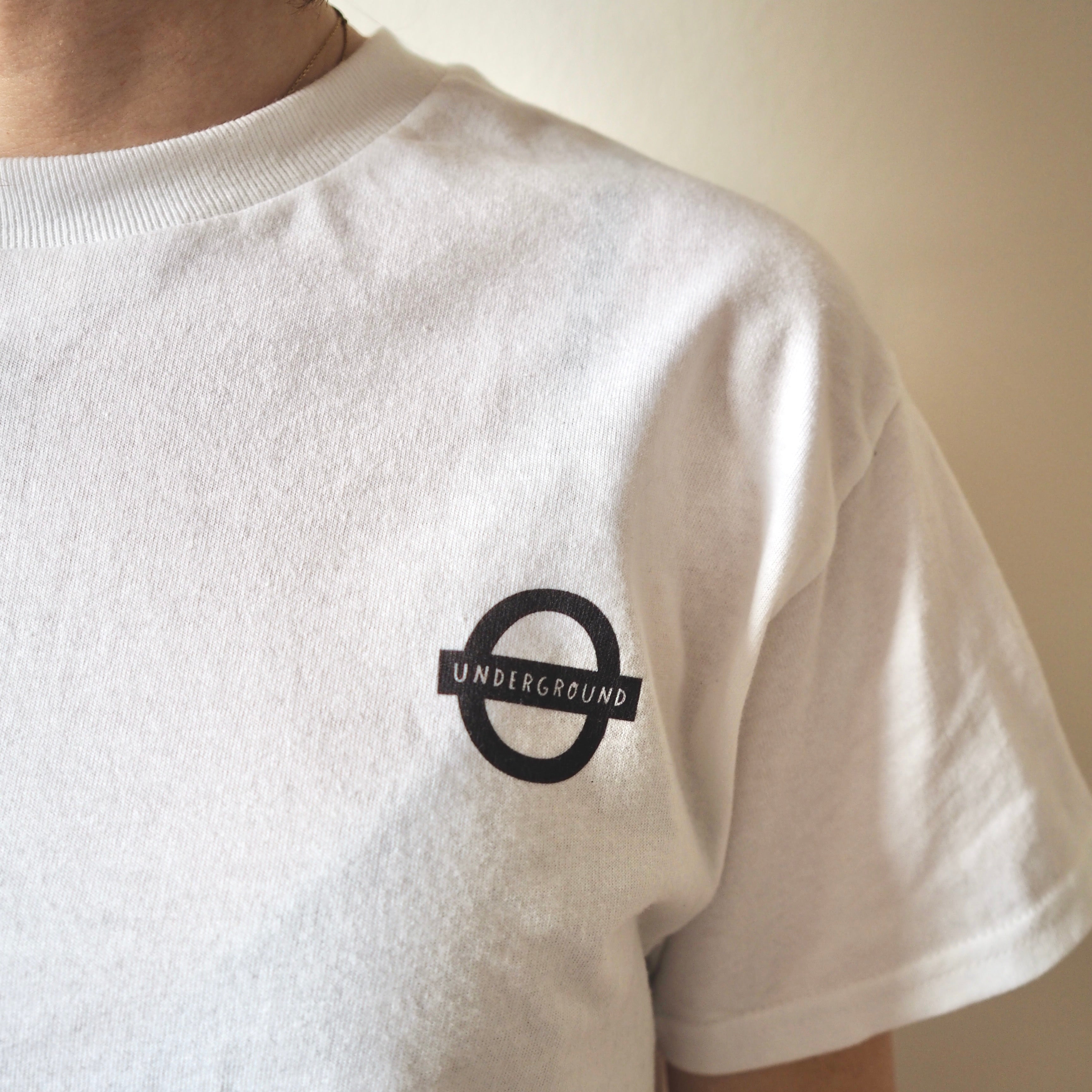 'Mind the gap' unisex cotton tee