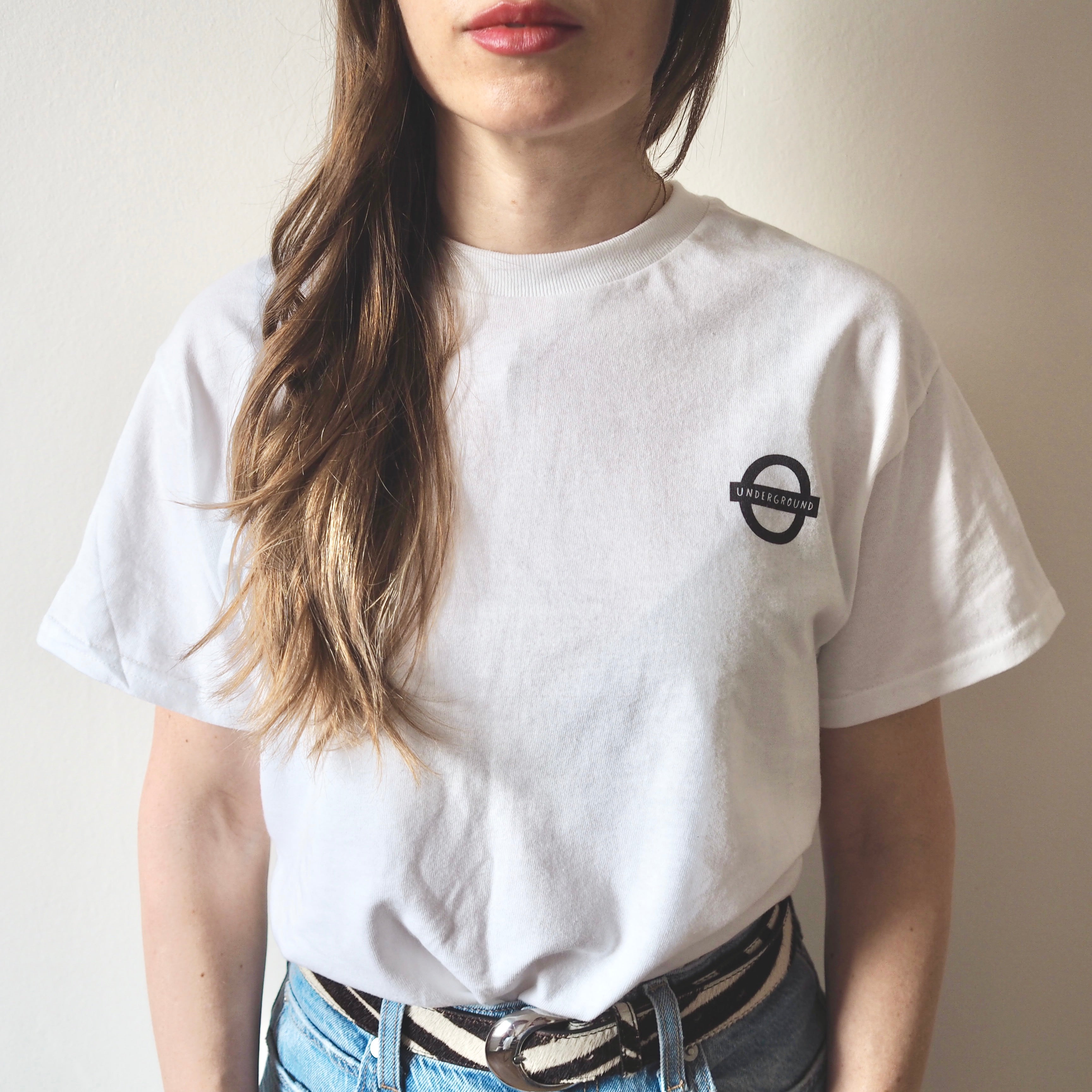 'Mind the gap' unisex cotton tee
