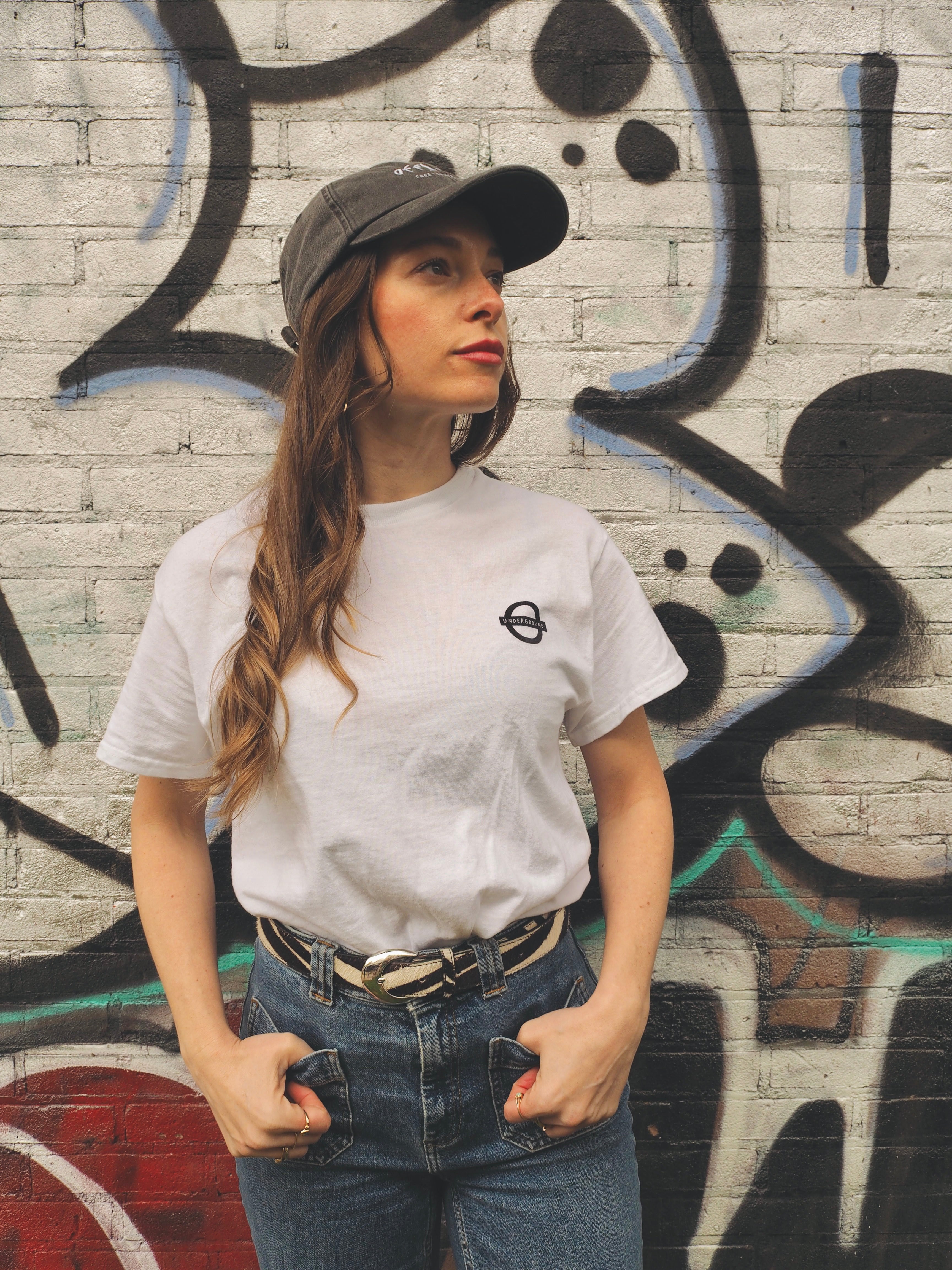 'Mind the gap' unisex cotton tee